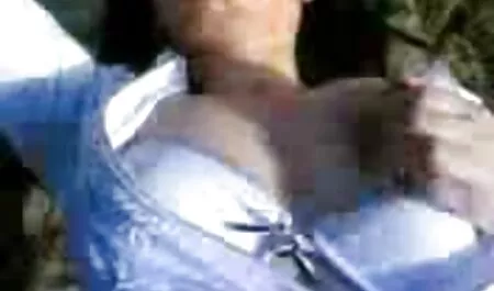 Груповий секс і перегляд порно відео