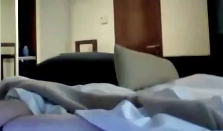 Одружений і зраджує. порно фото та відео
