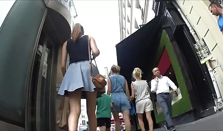 Ранкова дівчина Клинок з прохолодною відео секс порно грудьми