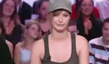 Машина ефірного масла і лезо схвалені порно відео з молоденькими