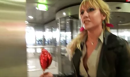 Я збираюся показати тобі, як робити мінет секс з жінкою відео