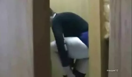 Висмоктаний вчителем музики, секс відео інцест