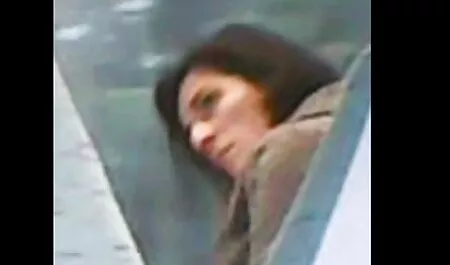 Азіатка піднімає ванну порно відео порно відео з хлопцем