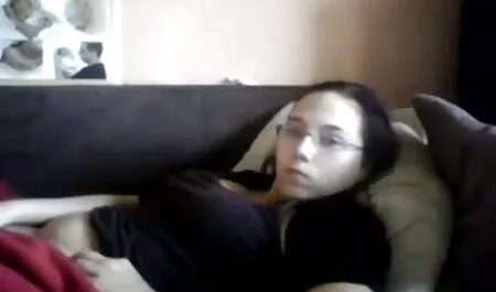 Занудна порно відео мама студентка сертифікована, щоб допомогти їй отримати диплом, щоб зайнятися гарячим сексом